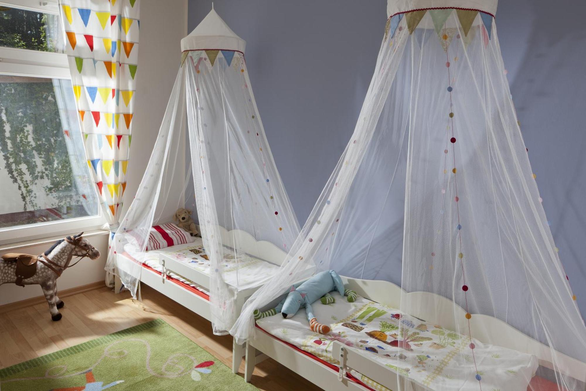 シュタイゲンベルガー グランドホテル&スパ ヘリングスドルフ ゼーバート・ヘリングスドルフ エクステリア 写真 Mosquito net over a bed