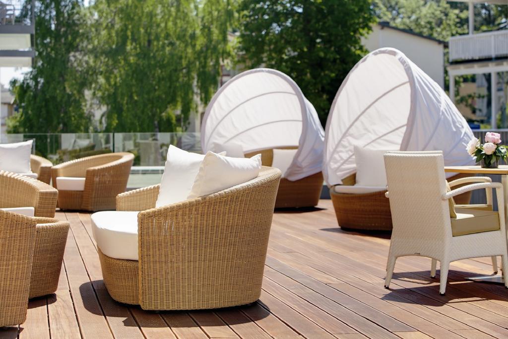 シュタイゲンベルガー グランドホテル&スパ ヘリングスドルフ ゼーバート・ヘリングスドルフ エクステリア 写真 Outdoor furniture